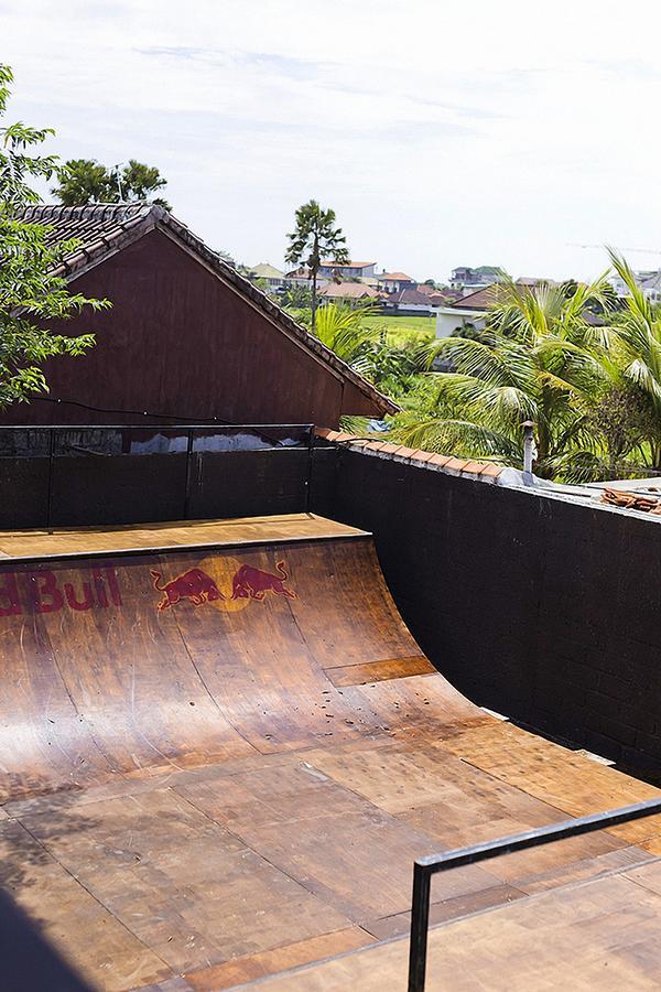 Takeoff Surf Camp & Hotel Canggu Exterior foto